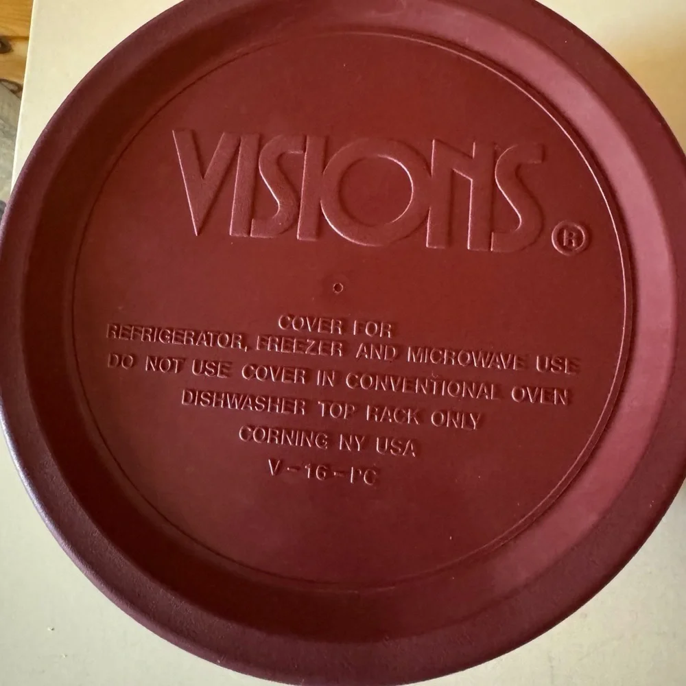 Corning Visions Cranberry food storage set 2-  1 Pint containers with lids
